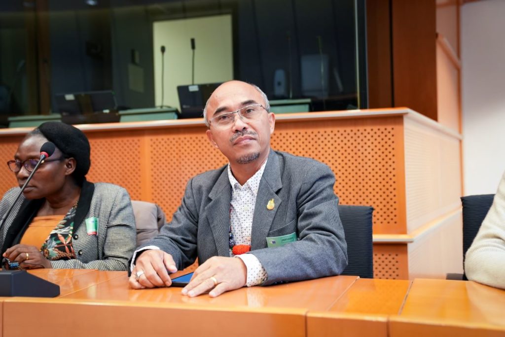 Napolean Nginkos in het Europees parlement